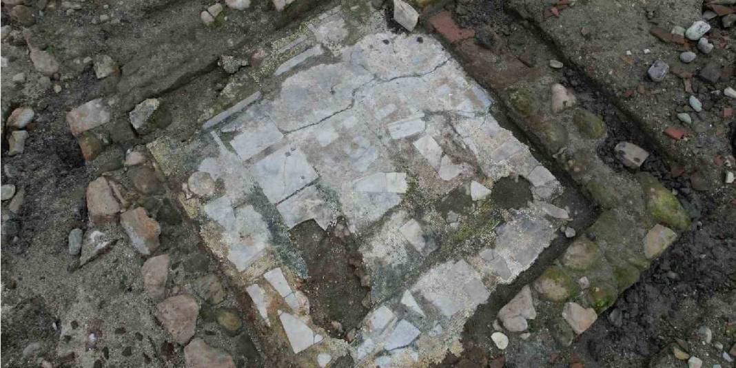 Sapanca Gölü’nde su seviyesi düştü, adacıktaki kalıntılar heyecanlandırdı! Ayasofya’dan bile eski olabilir: Kazılar başladı 2